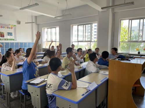 理论与实践并行，青春与梦想共燃——外研19研究生科技服务团赴秦安第五中学英语夏令营纪实
